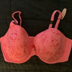 Victoria Secret - Body by Victoria Lined Perfect Coverage